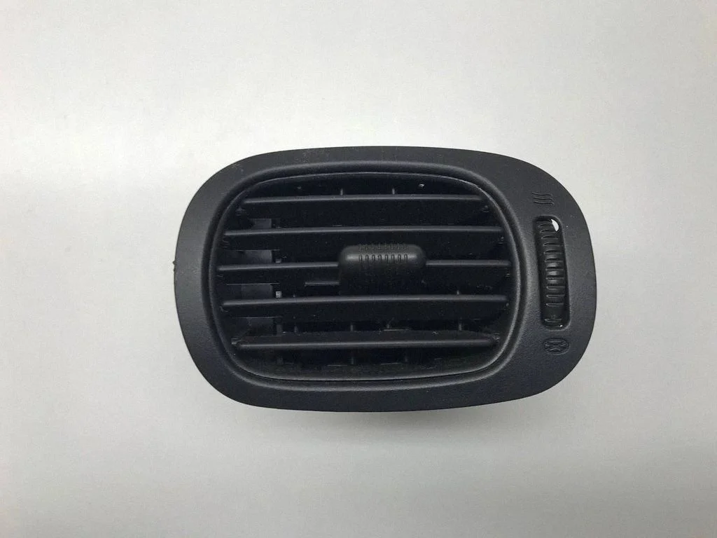 Dashboard side air vent grill/cover trim 0SC95TRMAA