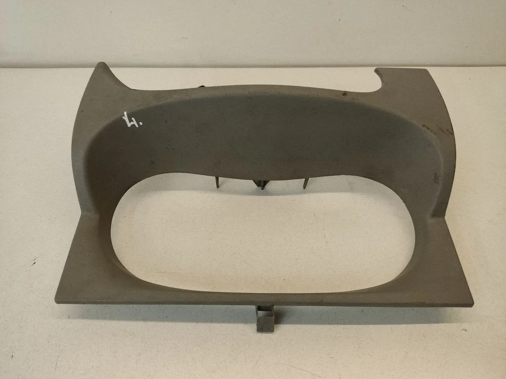Dashboard trim 8200004607