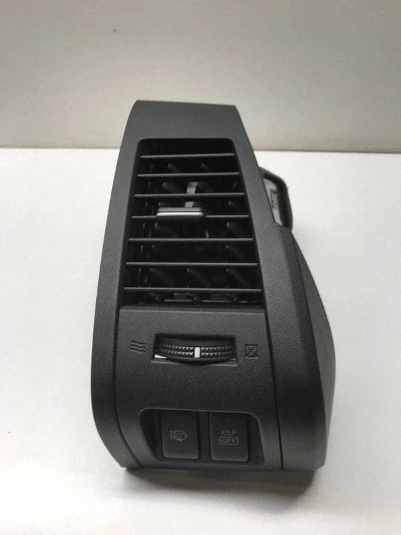 Dashboard side air vent grill/cover trim – Nissan Murano Z50 (2002-2008)