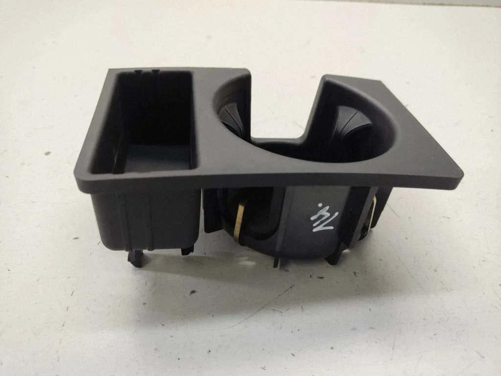 Cup holder – Audi A6 Allroad C6 (2006-2011)
