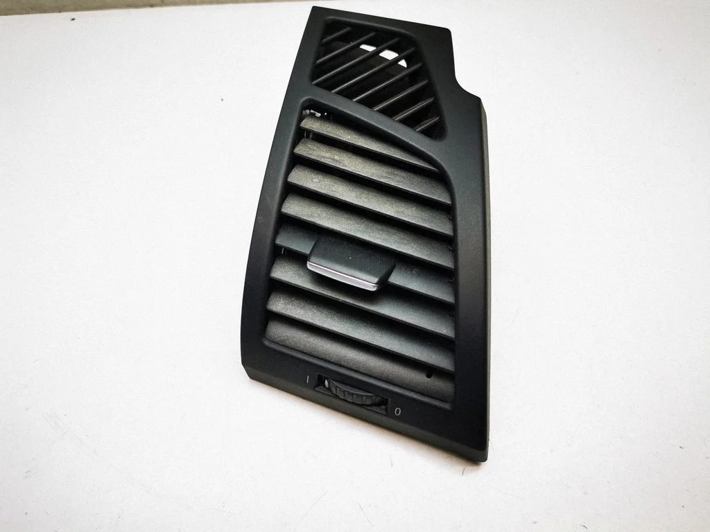 Dashboard side air vent grill/cover trim 7059188