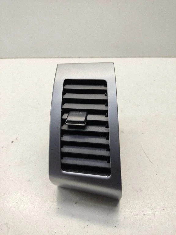 Dashboard side air vent grill/cover trim 8030A024ZZ