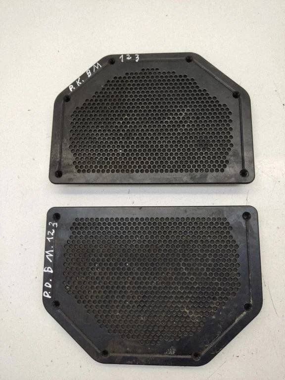 Side speaker trim/cover – BMW 1 Series E81 E87 (2004-2011)