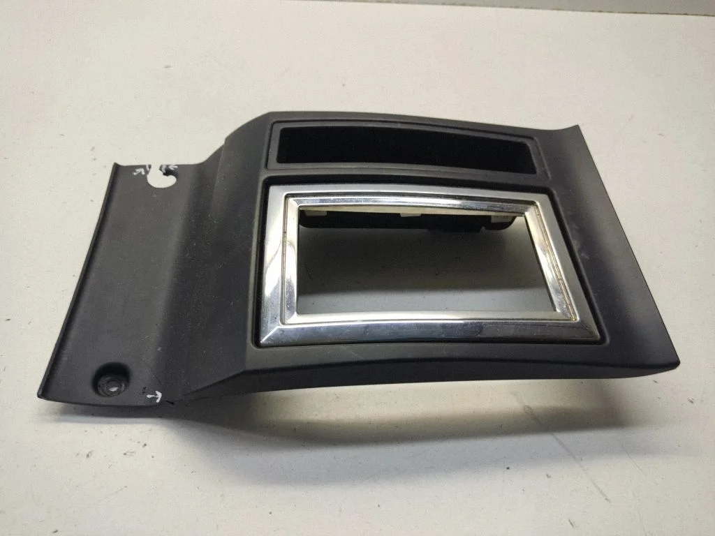 Gear shifter surround trim plastic 0ZM01TRMAB