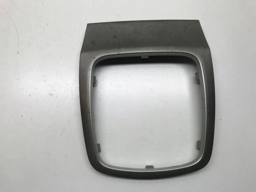 Gear shifter surround trim plastic – Ford Mondeo MK IV (2007-2014)