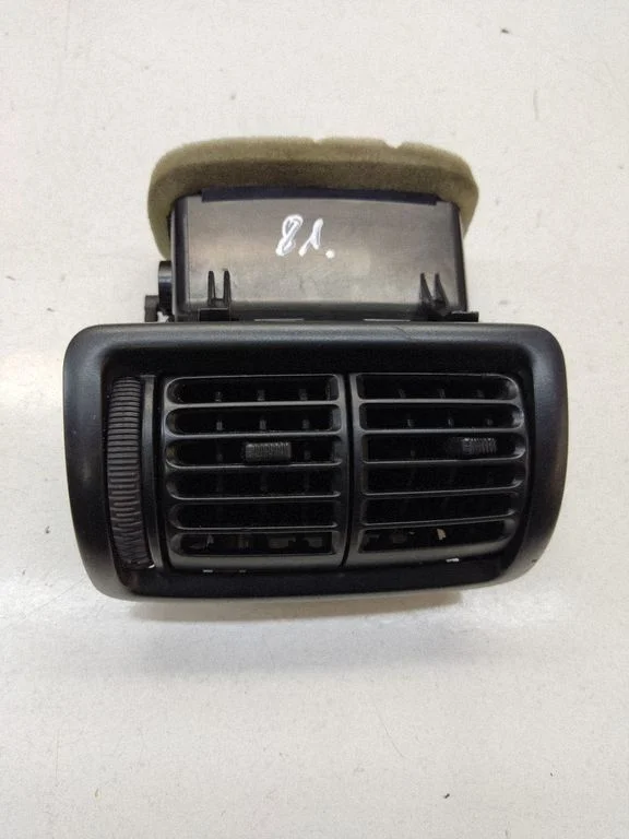 Rear air vent grill – Saab 9-3 Ver2 (2008-2016)