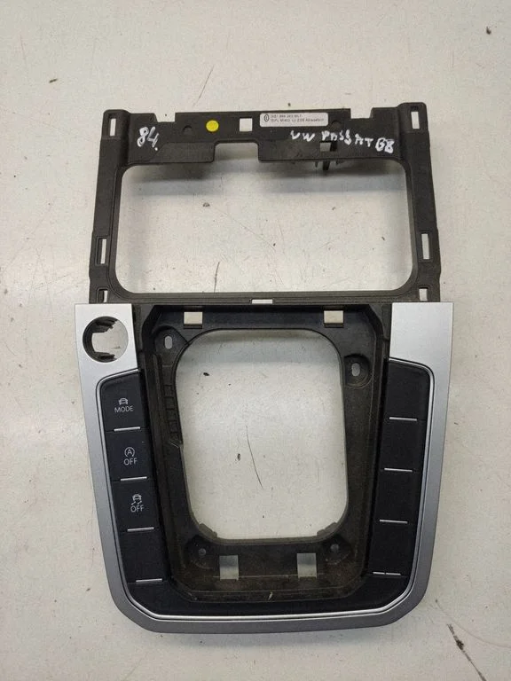 Gear shifter surround trim plastic 3G1864263