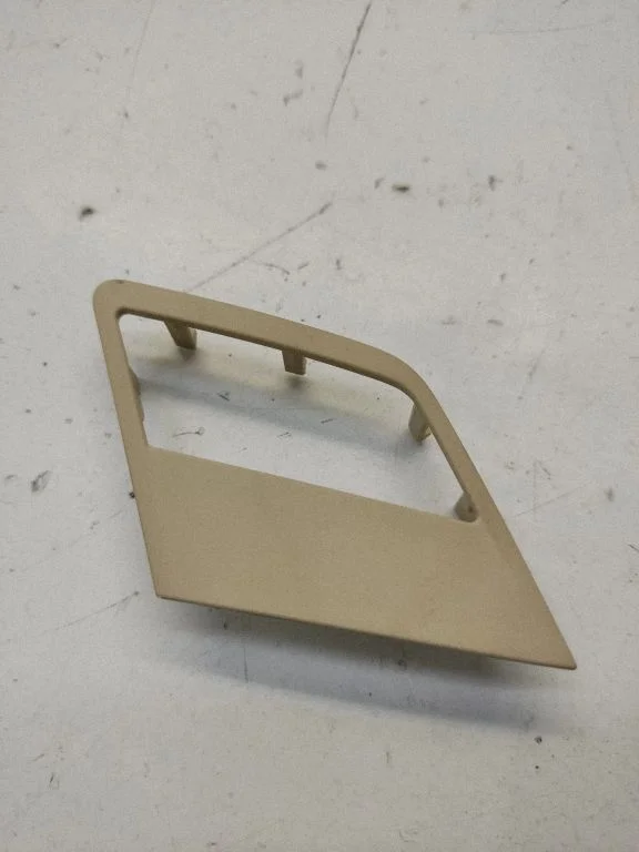 Muu eesmise ukse viimistluse osa – BMW 3-seeria G20 G21 (2019-)