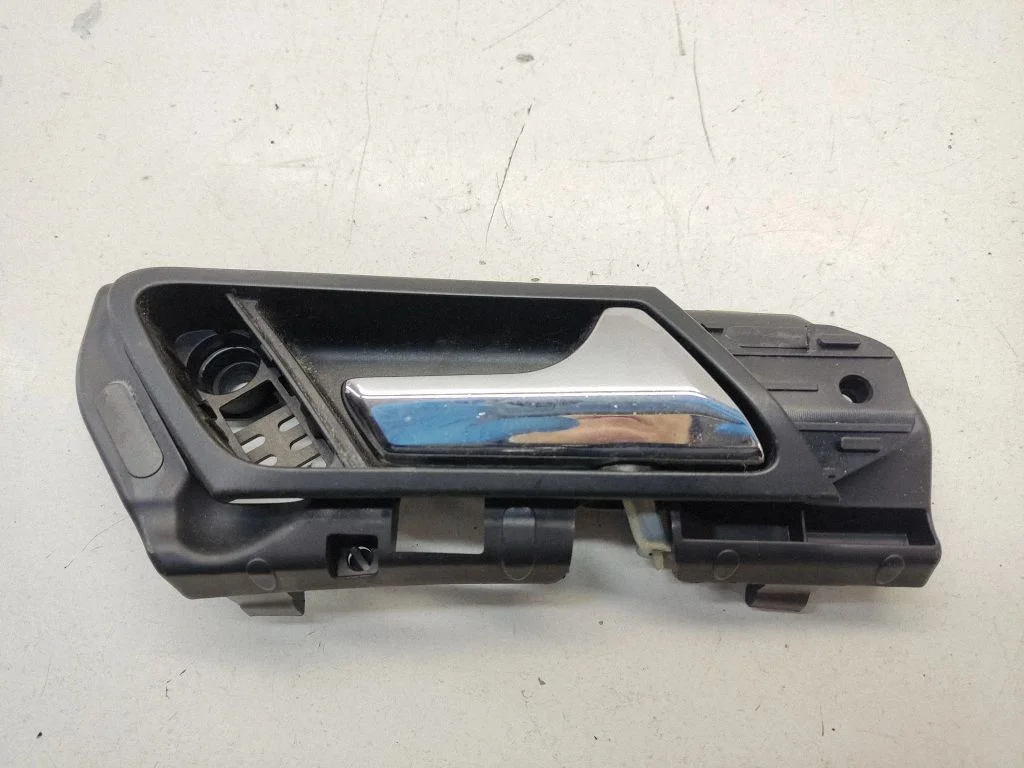 Front door interior handle – Mercedes-Benz ML-Class W164 (2005-2011)