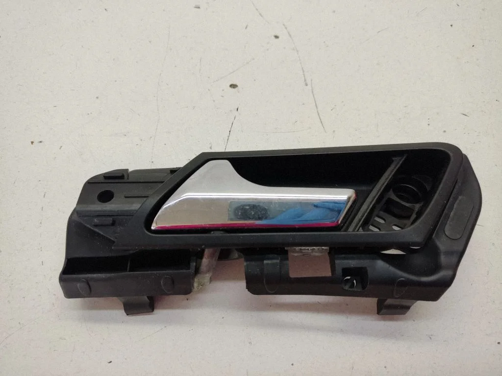 Front door interior handle – Mercedes-Benz ML-Class W164 (2005-2011)