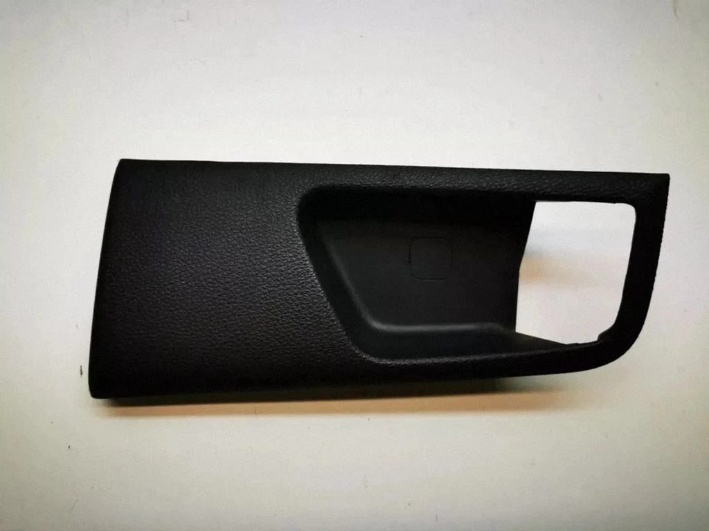 Muu tagumise ukse viimistluse osa 836211F000