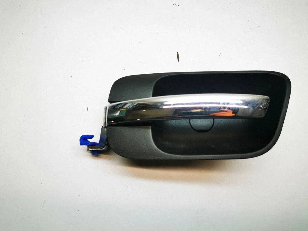 Rear door interior handle trim