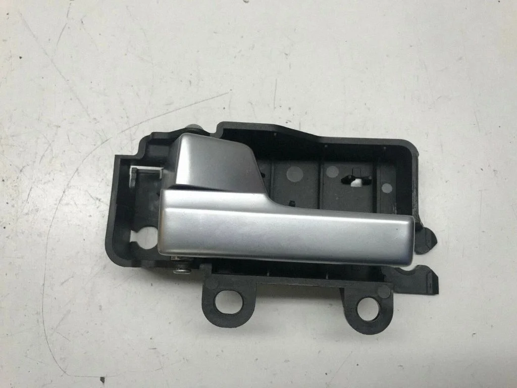 Rear door interior handle trim – Ford Focus C-MAX (2003-2010)