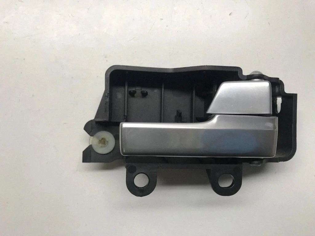 Rear door interior handle trim – Ford Focus C-MAX (2003-2010)
