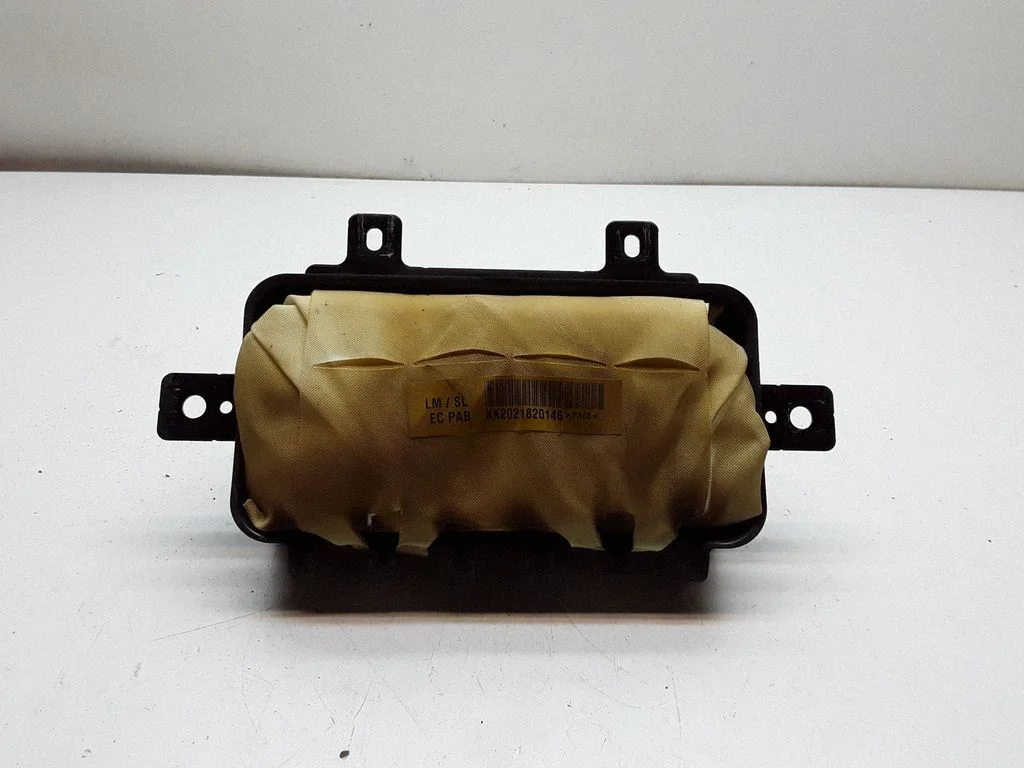 Passenger airbag XK2021820146