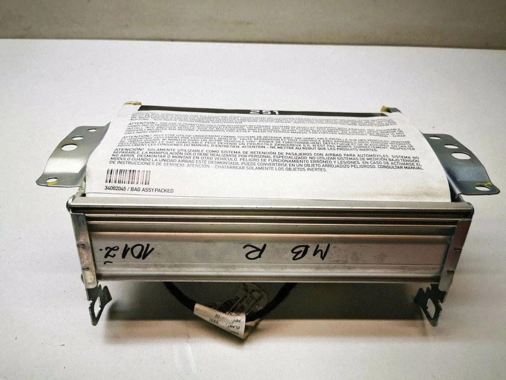 Poduszka powietrzna pasażera A2515400136