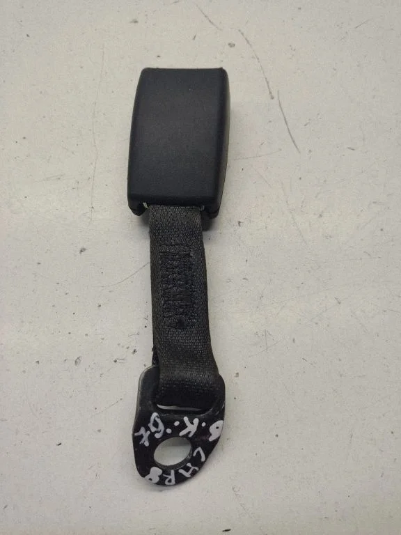 Rear seatbelt buckle 16219E