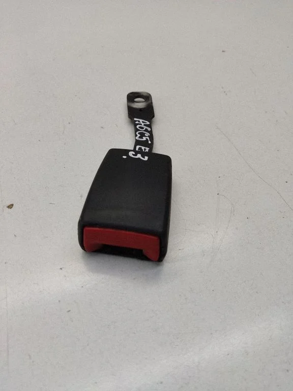 Rear seatbelt buckle 4B9857740