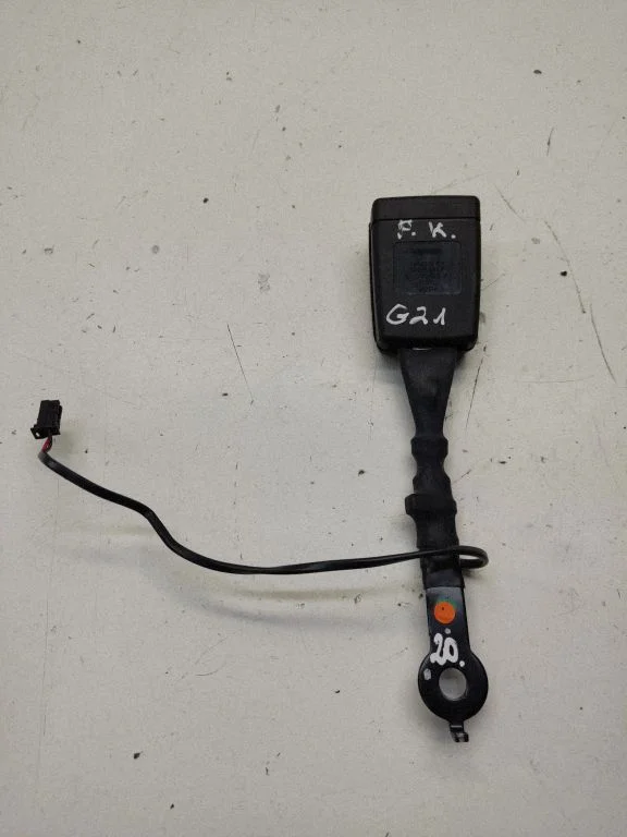 Front seatbelt buckle – BMW 3 Series G20 G21 (2019-)