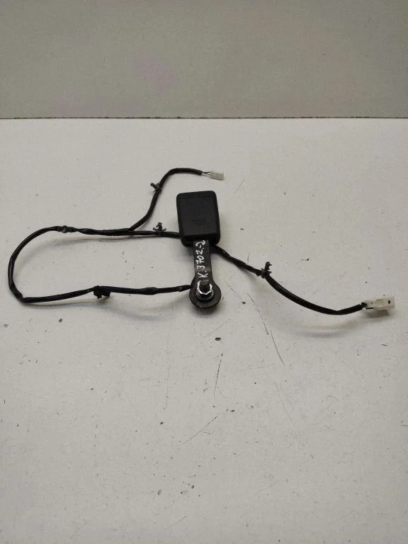 Front seatbelt buckle 090915AL