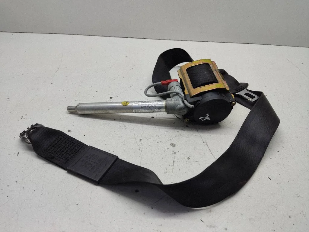 Pas bezpieczeństwa przedni 4A0857706AE