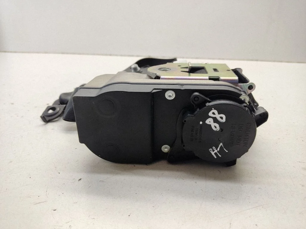 Front seatbelt A2518605985