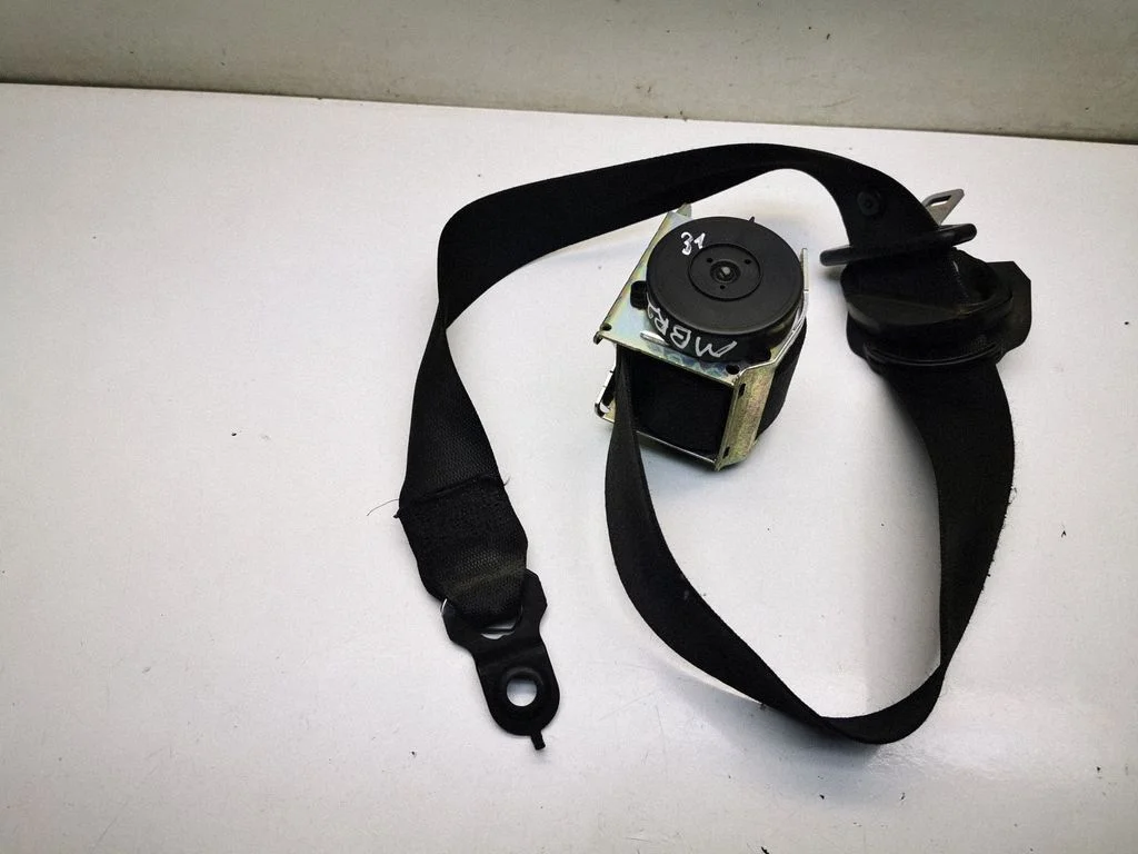 Front seatbelt – Mercedes-Benz R-Class W251 (2005-2013)