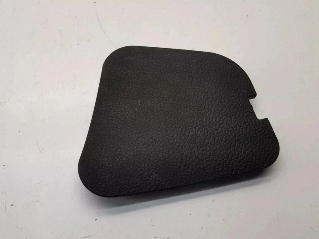 Trunk/boot trim cover 817873U000