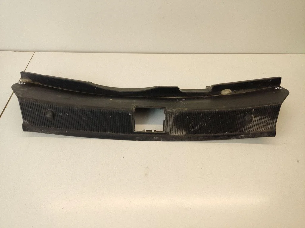 Trunk/boot sill cover protection A2046900825