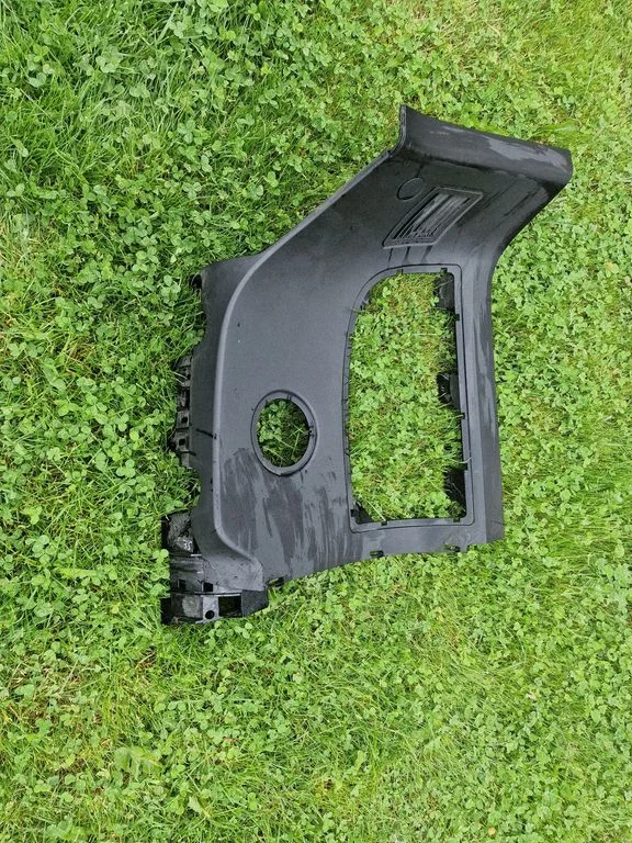 Trunk/boot side trim panel 7016671