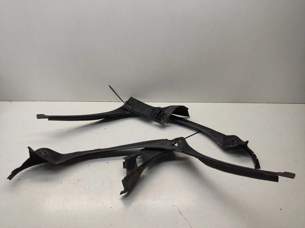 Other trunk/boot trim element A2516900730