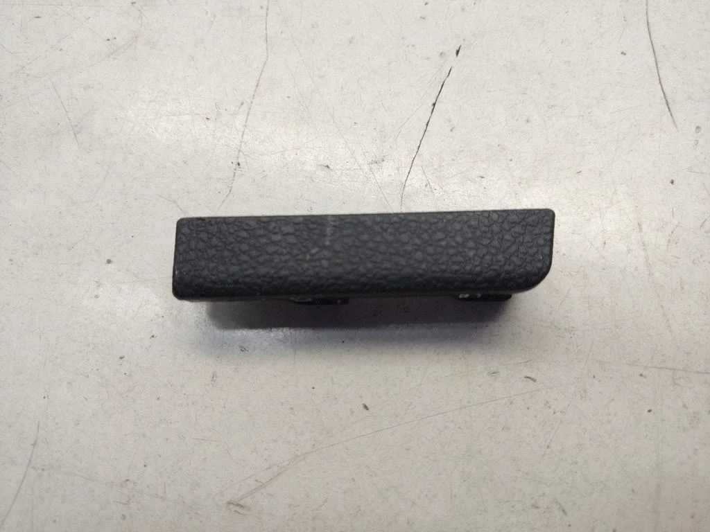 Other trunk/boot trim element 3G9863225