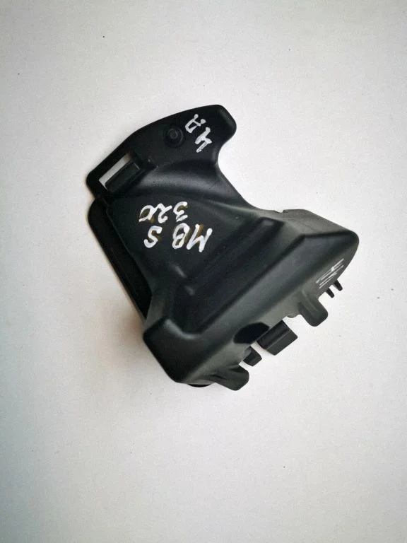 Other trunk/boot trim element – Mercedes-Benz S-Class W221 (2005-2013)