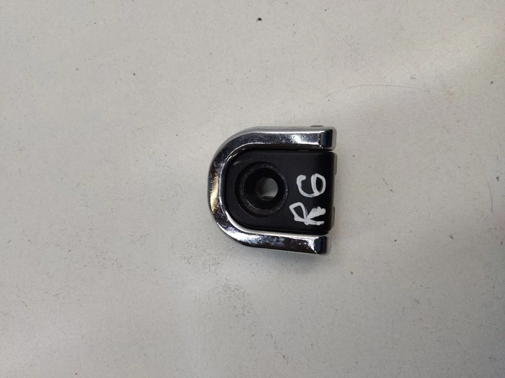 Kinnituskonks / -aas – Land Rover Range Rover L322 (2002-2012)