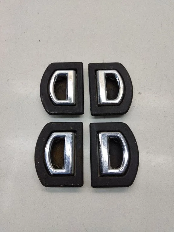 Kinnituskonks / -aas – Audi A6 Allroad C5 (1999-2005)