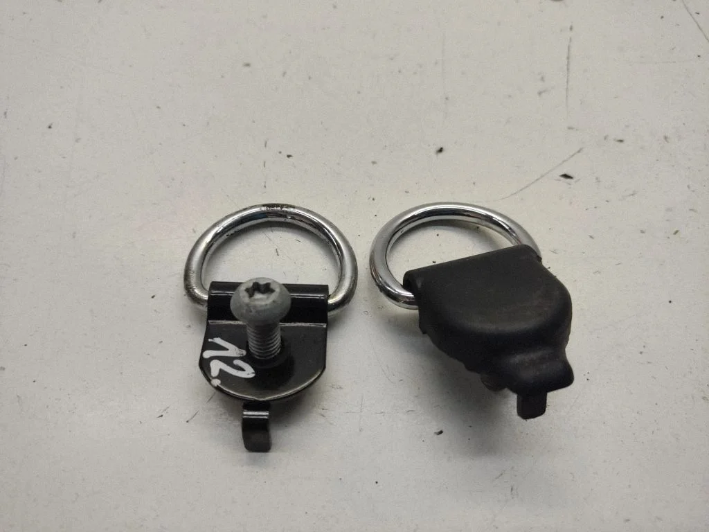 Kinnituskonks / -aas – Mercedes-Benz ML-klass W164 (2005-2011)