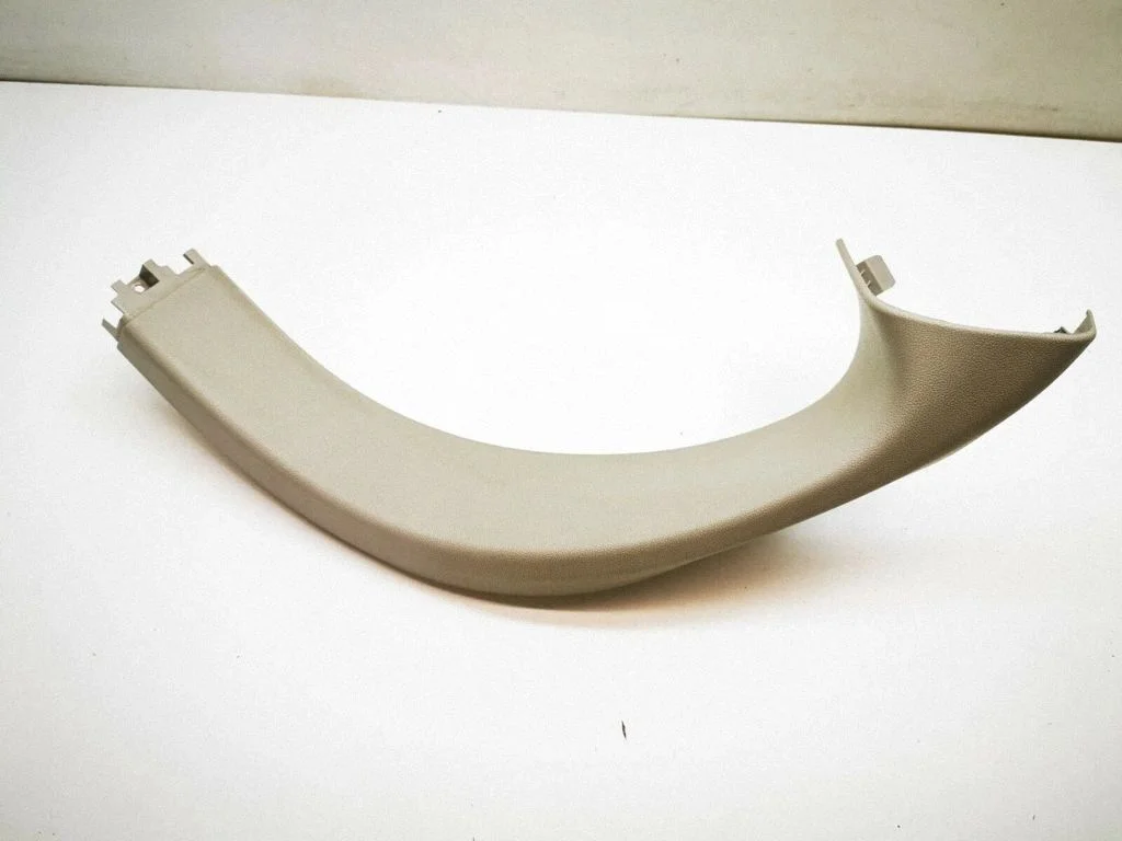 Tailgate/trunk side cover trim – Mercedes-Benz R-Class W251 (2005-2013)