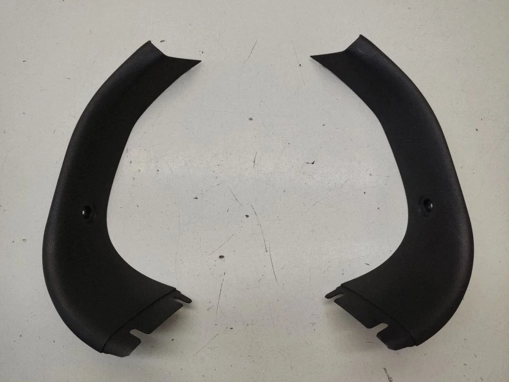 Tailgate/trunk side cover trim – BMW 1 Series E81 E87 (2004-2011)