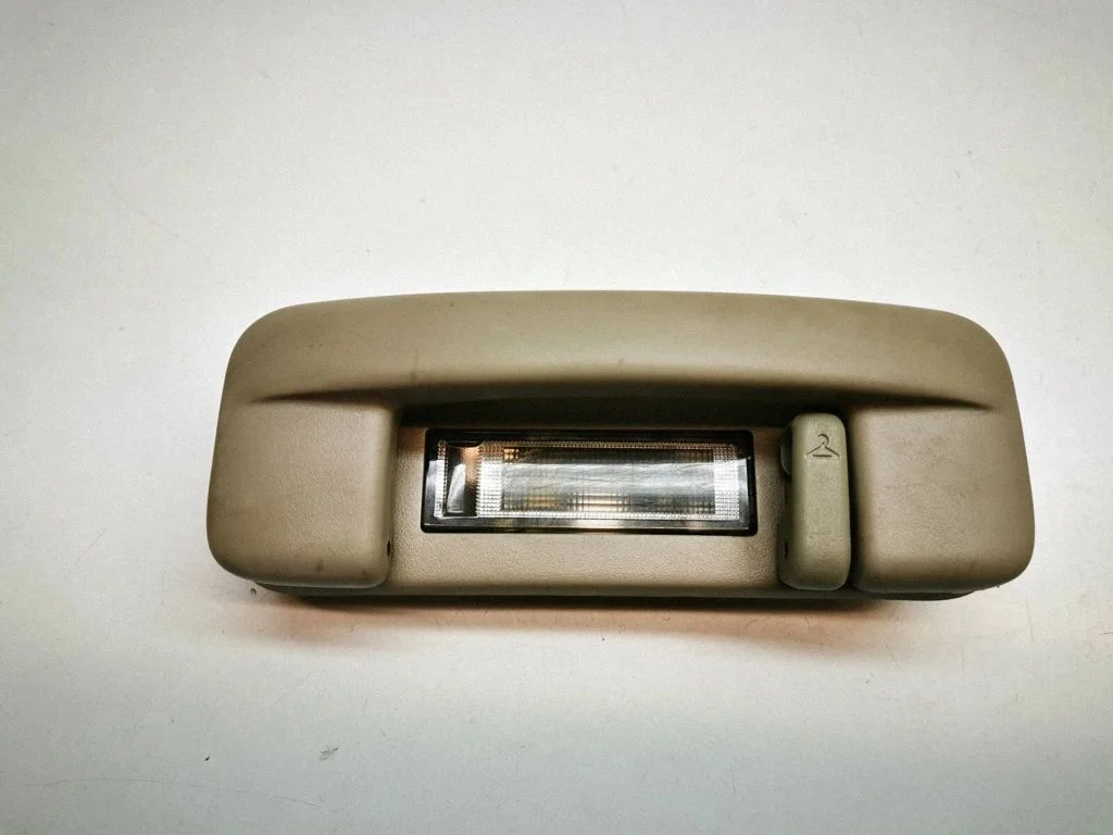 Rear interior roof grab handle 829880