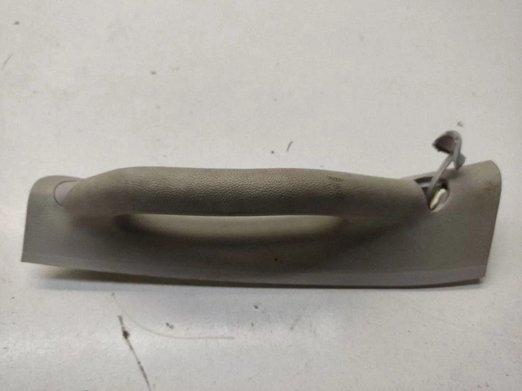 Rear interior roof grab handle – Chrysler Grand Voyager V (2007-2015)
