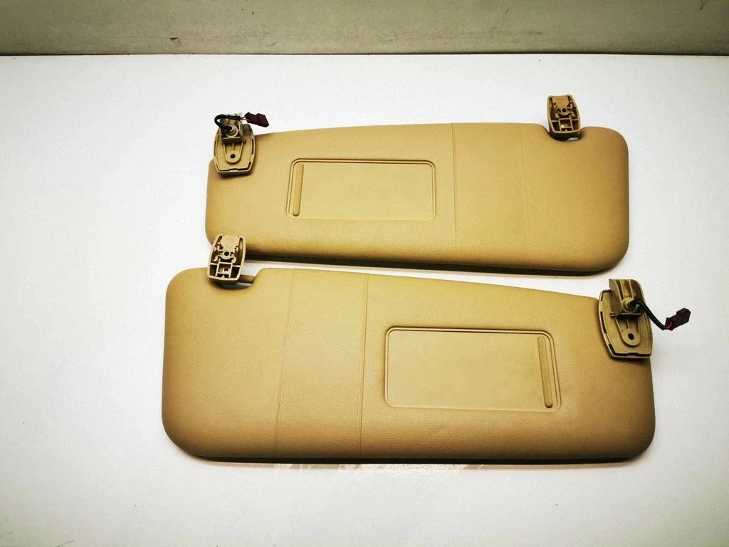 Sun visor 7069754