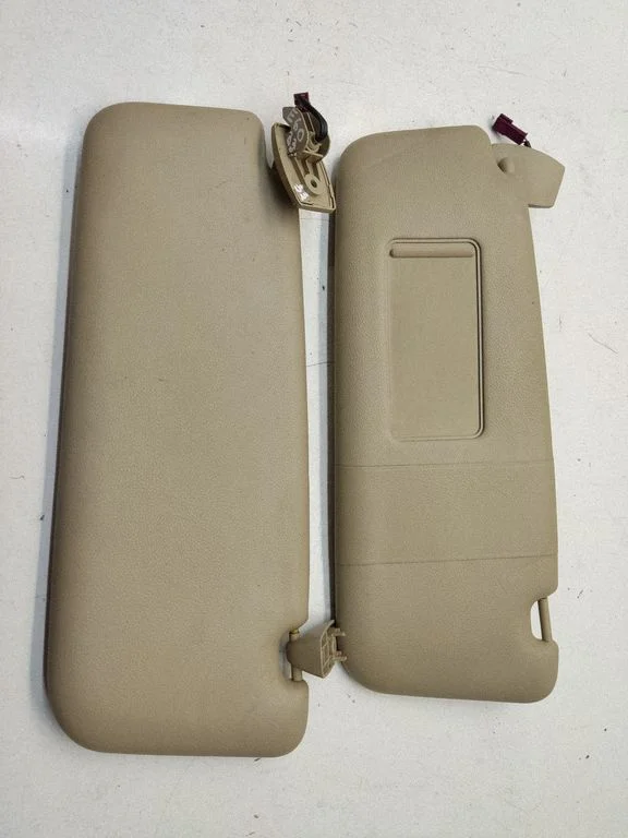 Sun visor 6987115