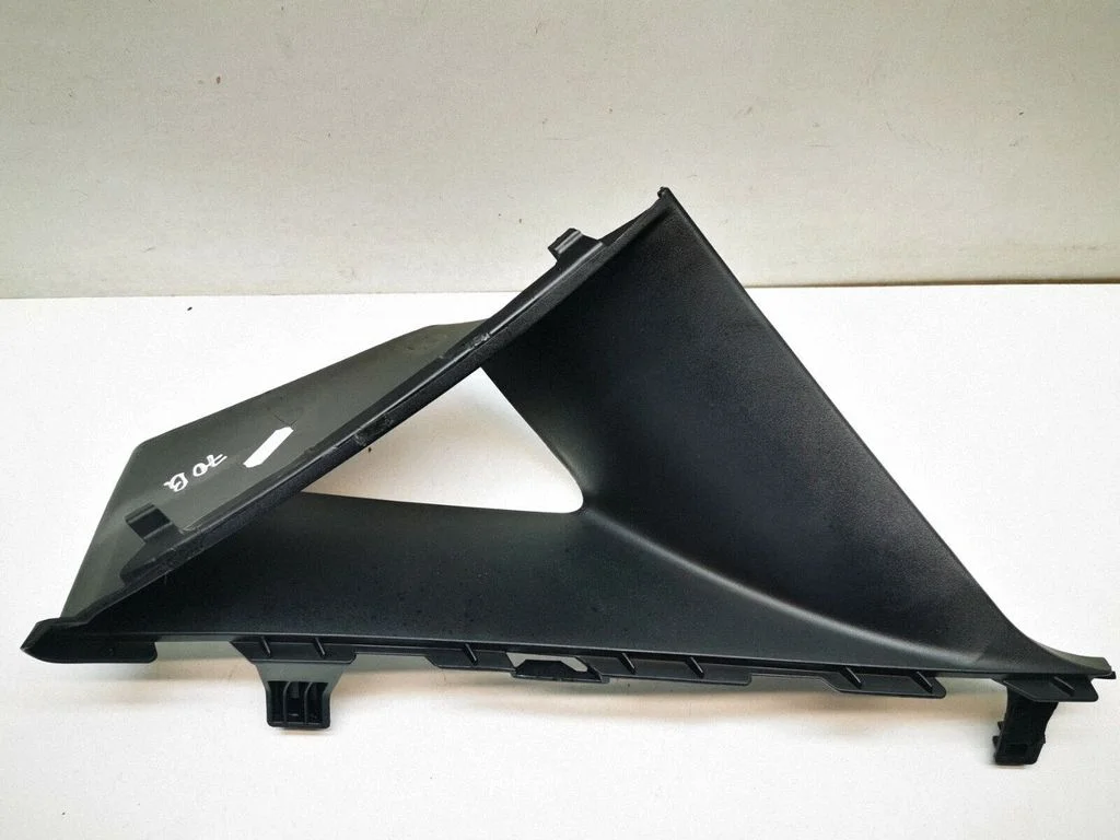 (A) piilari kate AV11R02519AGW