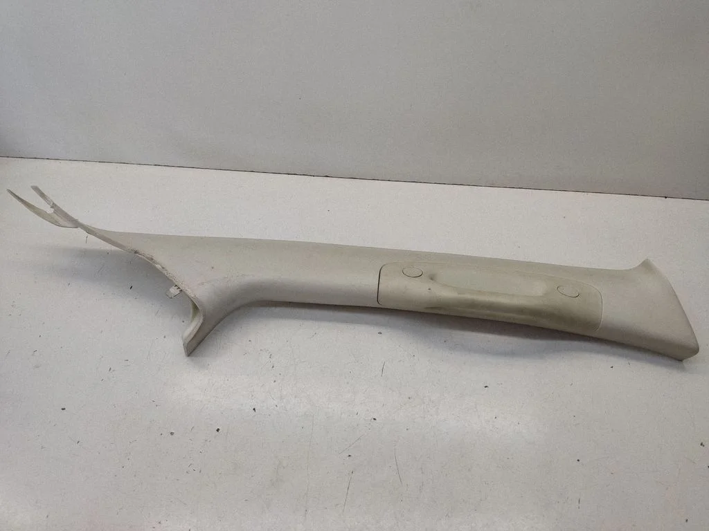 (A) pillar trim – Chrysler Grand Voyager V (2007-2015)