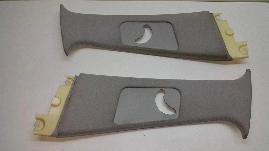 (B) pillar trim (top) 8172419