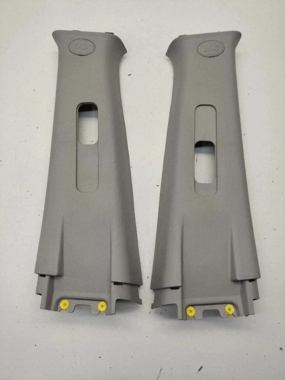 (B) pillar trim (top) 858402E200