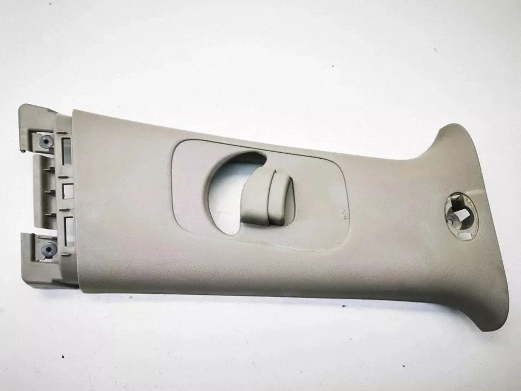 (B) pillar trim (top) – KIA Sportage (2011-2016)
