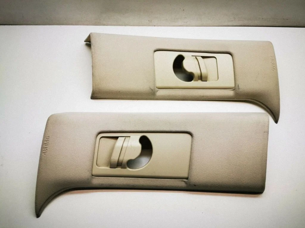 (B) pillar trim (top) 7051040