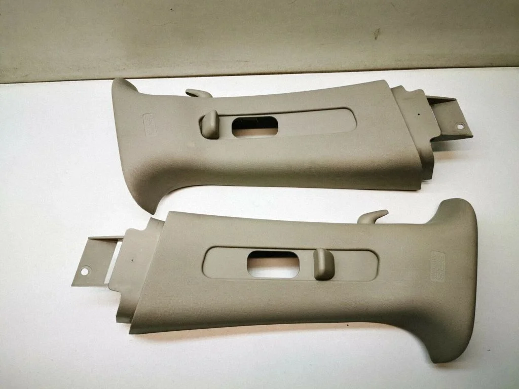 (B) pillar trim (top) 1AV97BD1AE