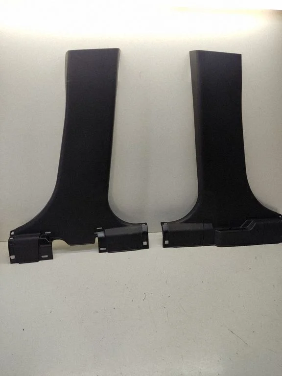 (B) pillar trim (bottom) 7211A054